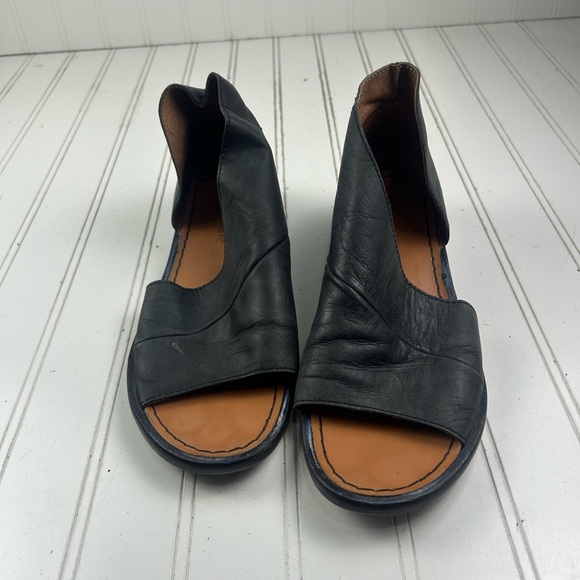 FREE PEOPLE Boho Mont Blanc Black Sandals Open Toe Slippers Flat Women’s Size 9 - Picture 5 of 12